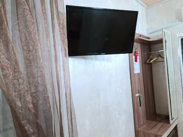 Фото номера Улучшенный двухместный номер с 1 кроватью Гостиница Бархат г. Ижевск 5