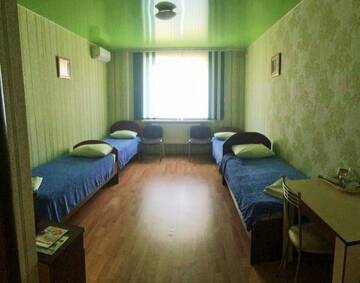 Фото номера 4-х местный номер  Гостиница Mini-Hotel Mir na Gagarina г. Ижевск 2